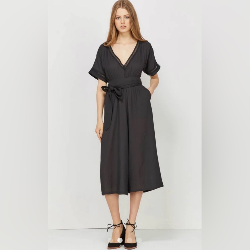 Greylin Evan Tie-Waist Culotte Jumpsuit Size Medium